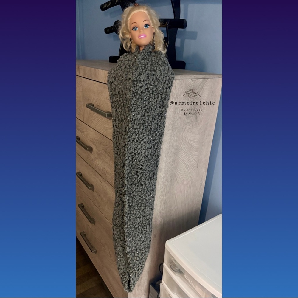INFINITY SCARF | Unbranded Gray Knit Style with random sequins